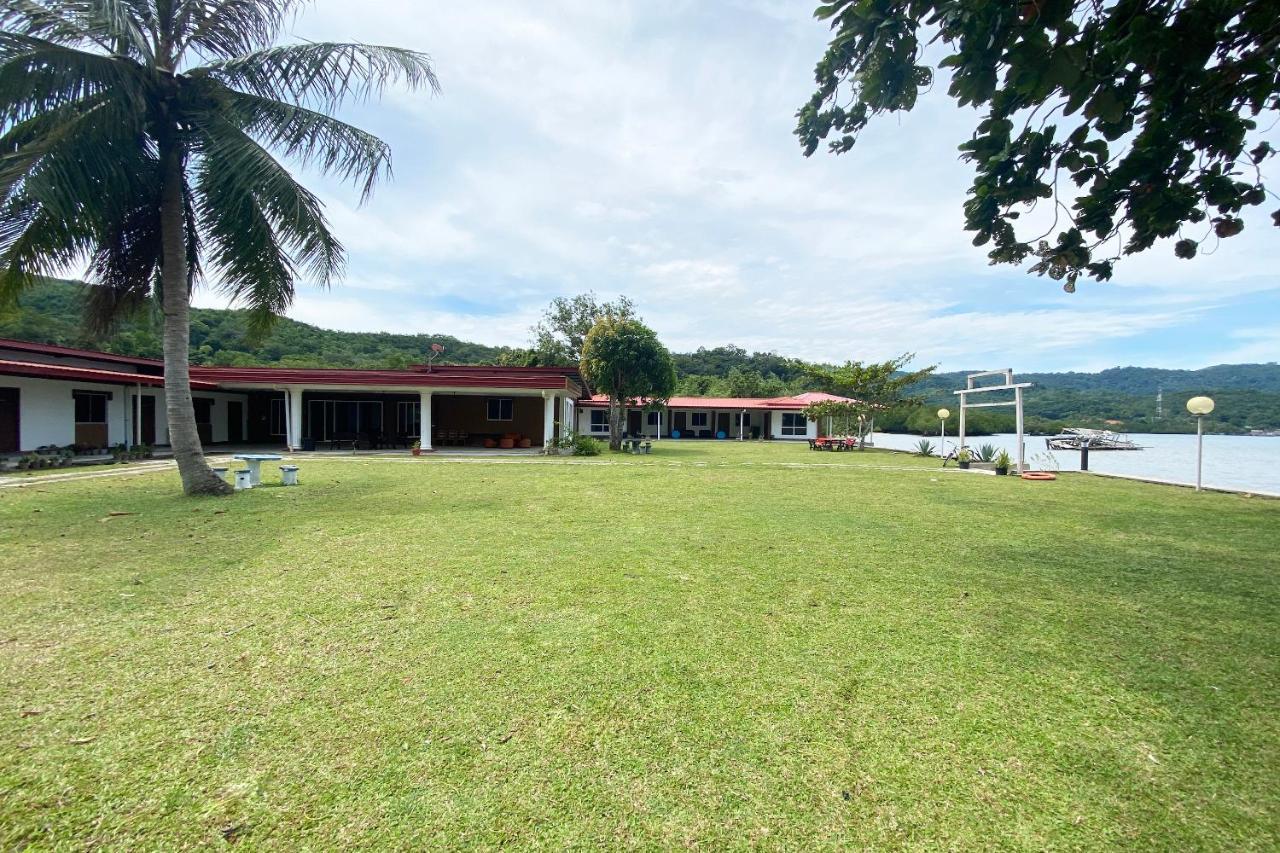 Oyo 90317 Ambong Bay Resthouse Hotel Кота Кинабалу Екстериор снимка