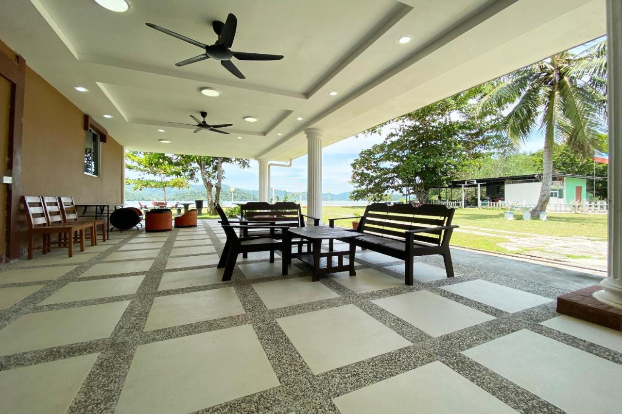 Oyo 90317 Ambong Bay Resthouse Hotel Кота Кинабалу Екстериор снимка